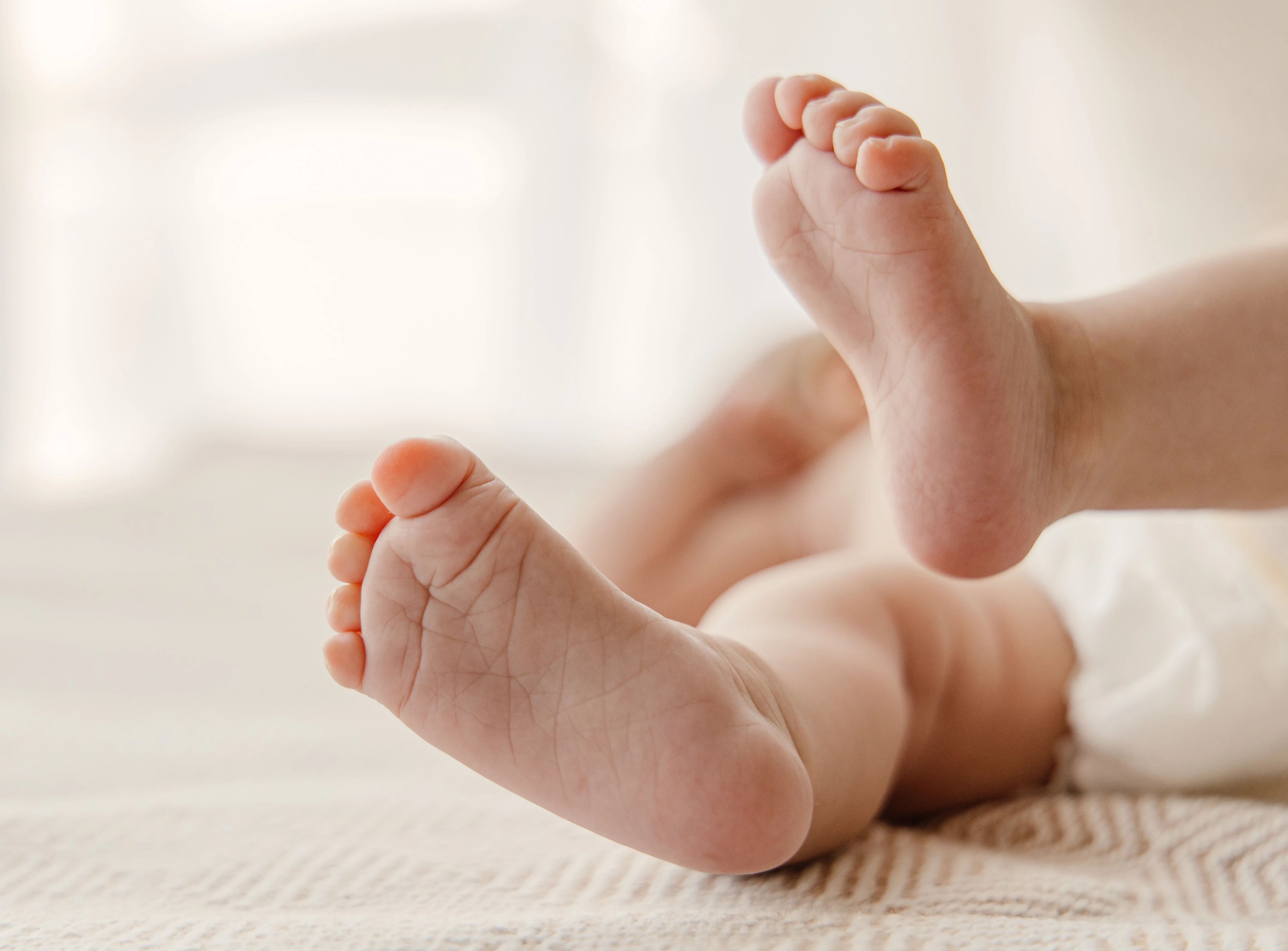 Newborn photography by La Lune